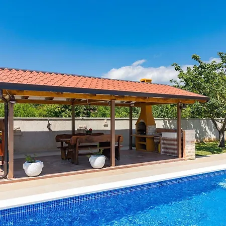 Dolinka Casa vacanze *