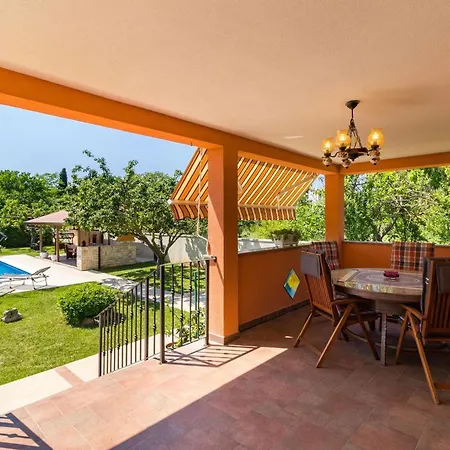 Holiday home Dolinka