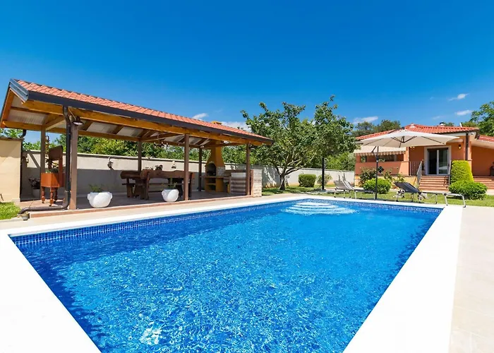 Dolinka Casa de Férias *