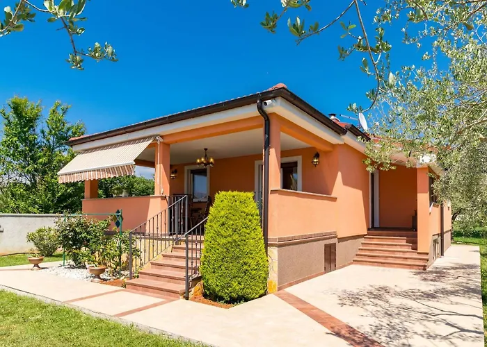 Dolinka Casa de Férias Pula